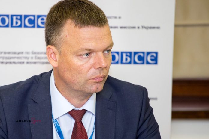 Факт, що Місію не допускають у певні райони, може свідчити, що там ховають таке, що Місії не варто бачити, — заступник голови ОБСЄ Факт, що Місію не допускають у певні райони, може свідчити, що там ховають таке, що Місії не варто бачити, — заступник голови ОБСЄ