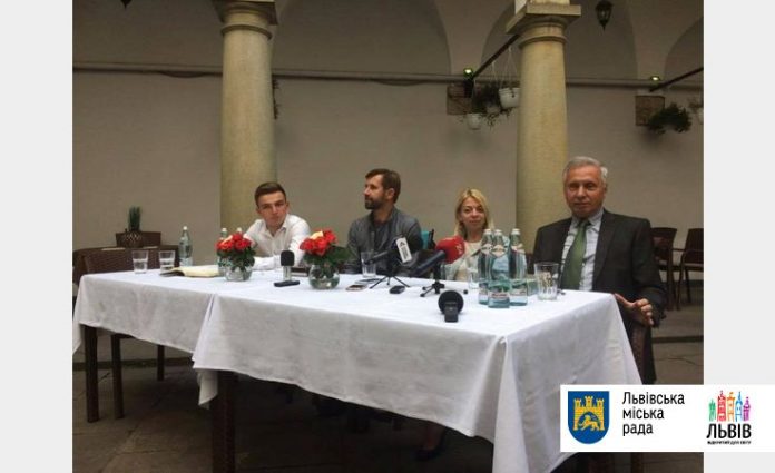 У вересні стартує проект «Театр просто неба» У вересні стартує проект «Театр просто неба»