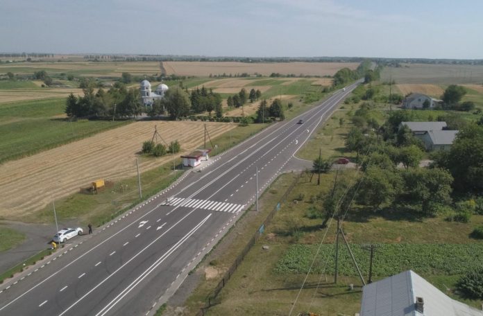 Як виглядає траса Львів–Радехів–Луцьк після капремонту (фото) Як виглядає траса Львів–Радехів–Луцьк після капремонту (фото)
