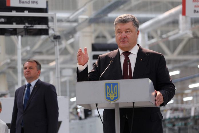 Порошенко прокоментував розслідування ДТП за участі кортежу Димінського Порошенко прокоментував розслідування ДТП за участі кортежу Димінського