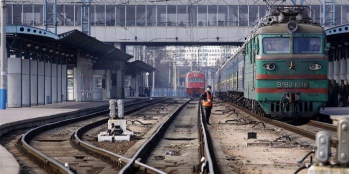 Через вибухи в Калинівці «Укрзалізниця» змінила маршрути 47 поїздів Через вибухи в Калинівці «Укрзалізниця» змінила маршрути 47 поїздів