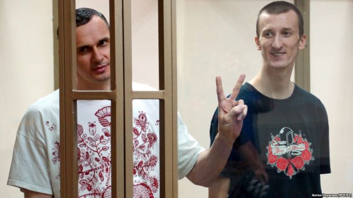 Московський театр готує виставу за матеріалами справи Сенцова та «кримських терористів» Московський театр готує виставу за матеріалами справи Сенцова та «кримських терористів»