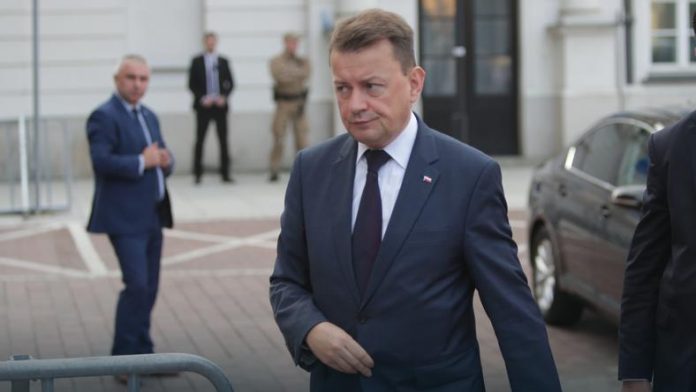 Зображень Львова не буде у нових закордонних паспортах Польщі Зображень Львова не буде у нових закордонних паспортах Польщі
