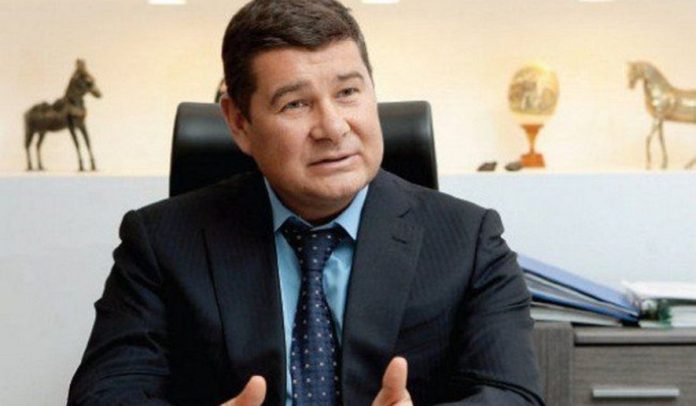 Нардеп-утікач Онищенко заявив, що піде в президенти Нардеп-утікач Онищенко заявив, що піде в президенти