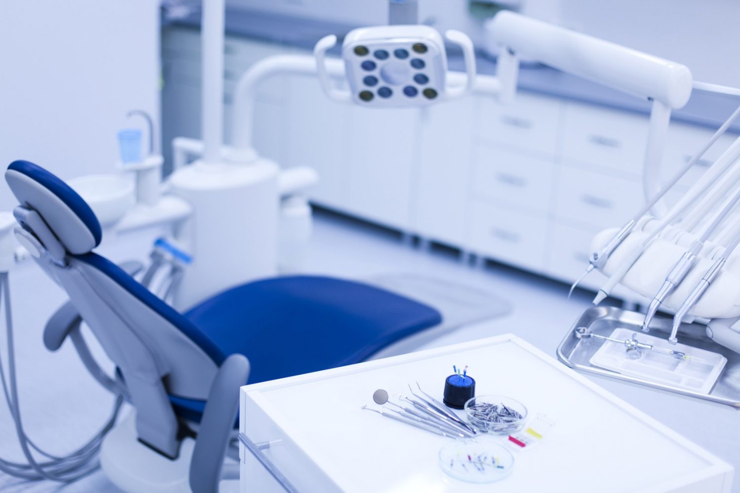 Питання виплати заробітної плати працівникам стоматологій вирішить сесія ЛМР