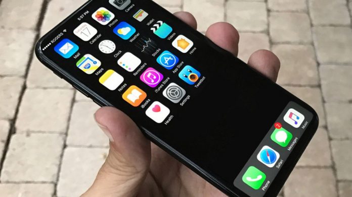 Розпочалася презентація iPhone 8 (відео) Розпочалася презентація iPhone 8 (відео)