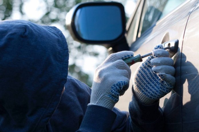 Патрульні Львова по гарячих слідах затримали зловмисника Патрульні Львова по гарячих слідах затримали зловмисника
