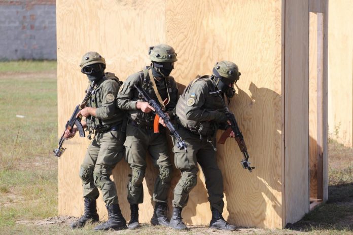 У Центр імітаційного моделювання на Львівщині американські військові привезли передове обладнання (фото) У Центр імітаційного моделювання на Львівщині американські військові привезли передове обладнання (фото)