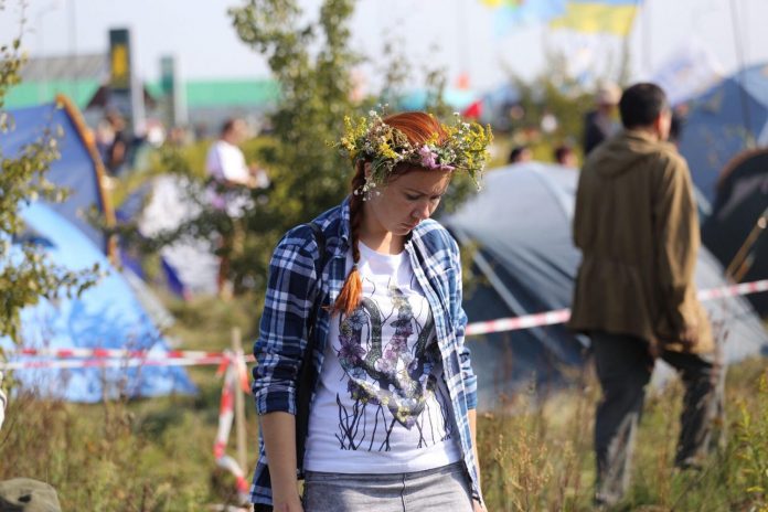 Активісти покидають «Краківець» Активісти покидають «Краківець»