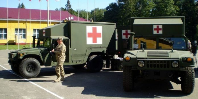Україна отримає 40 військових медичних авто від США Україна отримає 40 військових медичних авто від США