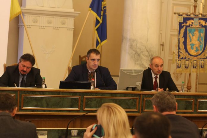 Львівська облрада пропонує нагородити науковців та лікарів грамотами Верховної Ради Львівська облрада пропонує нагородити науковців та лікарів грамотами Верховної Ради