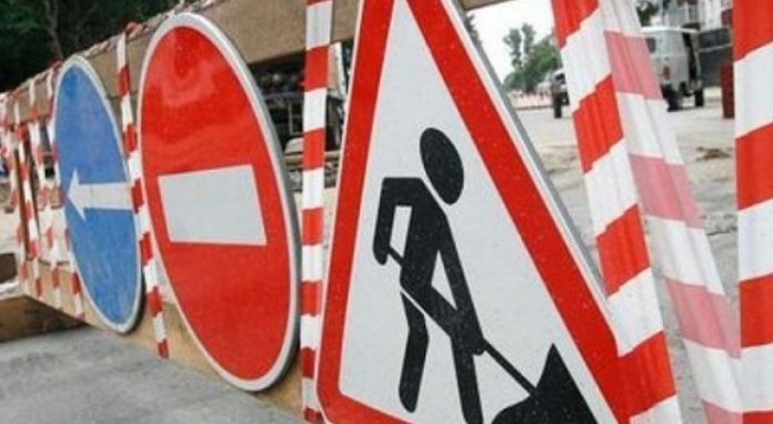 У Львові продовжили термін перекриття руху на вулиці Станційній У Львові продовжили термін перекриття руху на вулиці Станційній