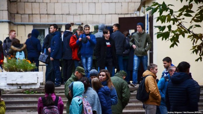 Під Москвою відбулася чергова евакуація через дзвінки про замінування Під Москвою відбулася чергова евакуація через дзвінки про замінування