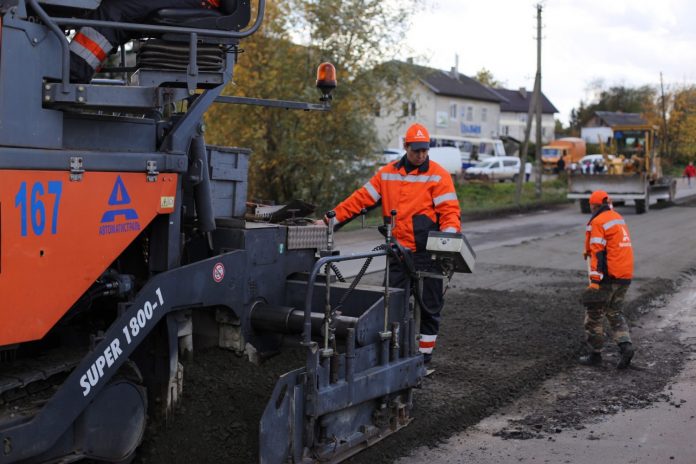 Цього року ми вперше провели перевірку всіх доріг, які були відремонтовані в 2016 році, — Омелян Цього року ми вперше провели перевірку всіх доріг, які були відремонтовані в 2016 році, — Омелян