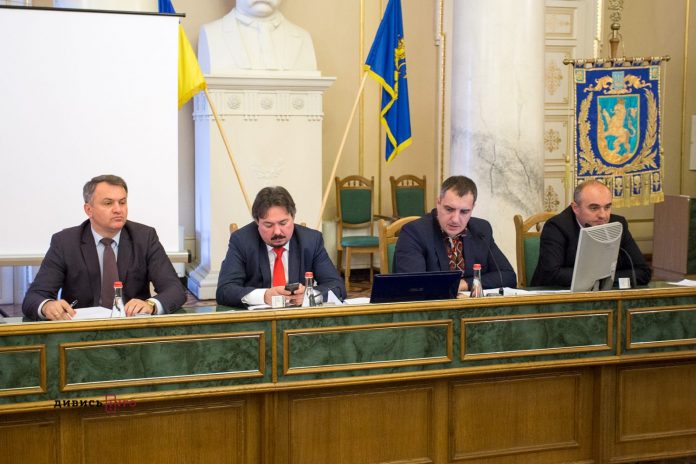 Ганущина знову звинуватили у тиску на депутатів Ганущина знову звинуватили у тиску на депутатів