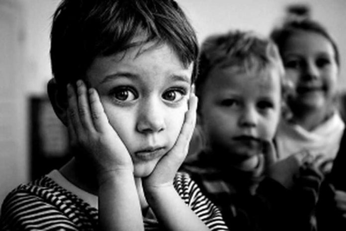 На виплати дітям-сиротам Львівщини виділили понад 1,7 мільйона гривень На виплати дітям-сиротам Львівщини виділили понад 1,7 мільйона гривень