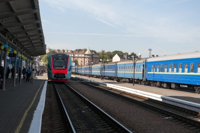 Укрзалізниця скасувала потяг із Чернівців до Львова Укрзалізниця скасувала потяг із Чернівців до Львова