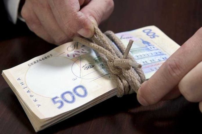 У Львові директора супермаркету підозрюють у привласненні майна компанії У Львові директора супермаркету підозрюють у привласненні майна компанії
