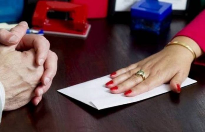 У Червонограді лікар попався на хабарі У Червонограді лікар попався на хабарі