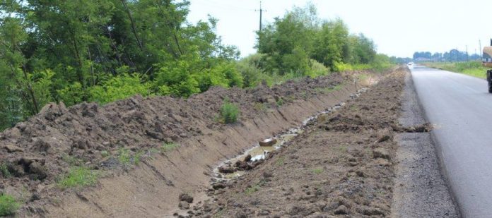 Труп пенсіонерки виявили в канаві у Трускавці Труп пенсіонерки виявили в канаві у Трускавці