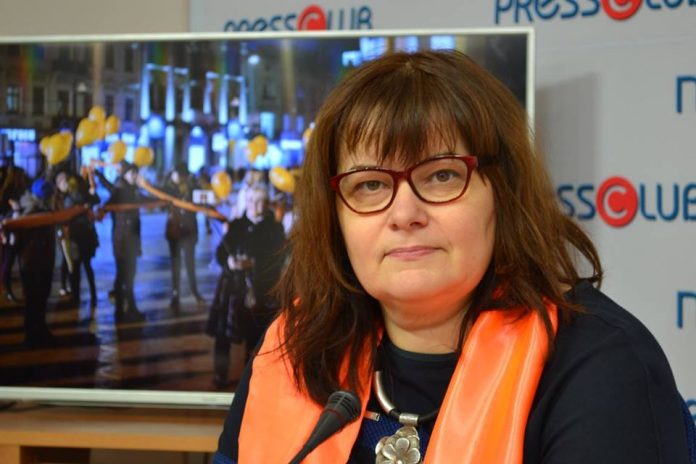Львів’ян закликають вдягати аксесуари помаранчевого кольору Львів’ян закликають вдягати аксесуари помаранчевого кольору