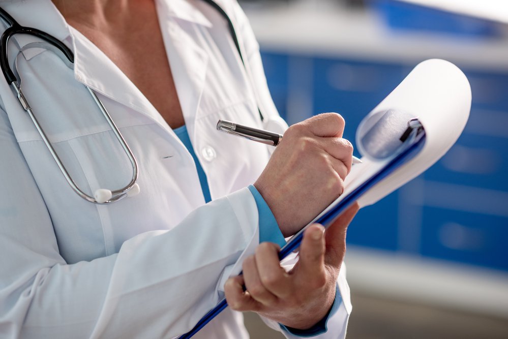 Пацієнтам, які не підпишуть декларації із лікарями, доведеться платити за візит до медика