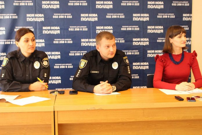 78% мешканців Львівщини вважають реформовану поліцію ефективнішою за міліцію 78% мешканців Львівщини вважають реформовану поліцію ефективнішою за міліцію