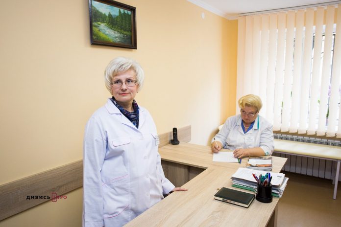 В мікрорайоні Рясне-1 відремонтували амбулаторію за 900 тис. гривень (фото) В мікрорайоні Рясне-1 відремонтували амбулаторію за 900 тис. гривень (фото)