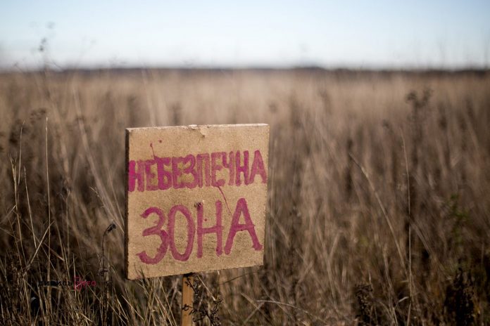 Два місяці після надзвичайної ситуації: як виглядає провалля в Стебнику (фоторепортаж) Два місяці після надзвичайної ситуації: як виглядає провалля в Стебнику (фоторепортаж)