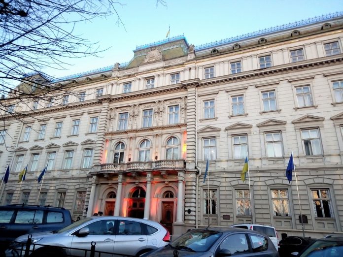 У Львові стартувала акція «16 днів проти насильства» – ОДА підсвітили помаранчевим У Львові стартувала акція «16 днів проти насильства» – ОДА підсвітили помаранчевим