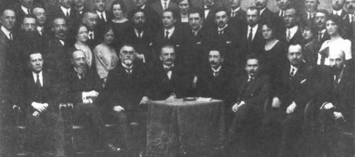 Військовий чин проголошення Львова столицею Західної України: із захопленням та без ілюзій Військовий чин проголошення Львова столицею Західної України: із захопленням та без ілюзій