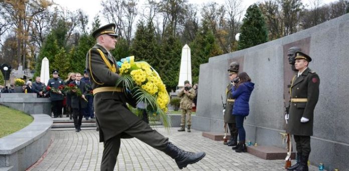 У Львові вшанували пам’ять Дмитра Вітовського У Львові вшанували пам’ять Дмитра Вітовського