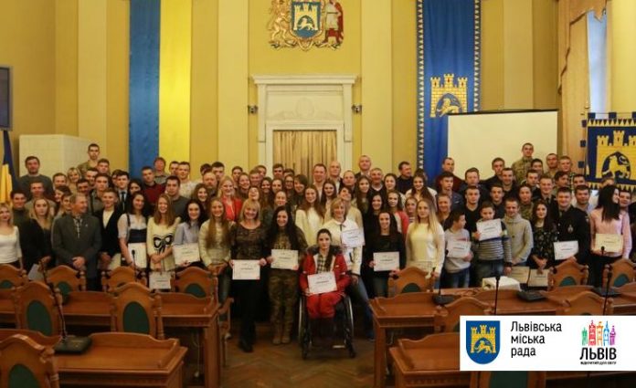 164 львівські спортсмени та тренери-переможці отримали грошові нагороди 164 львівські спортсмени та тренери-переможці отримали грошові нагороди