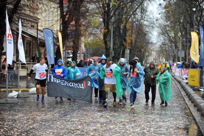 В будь-якому місті є купа негативу, в нас уже імунітет до цього, – організатори Львівського півмарафону В будь-якому місті є купа негативу, в нас уже імунітет до цього, – організатори Львівського півмарафону