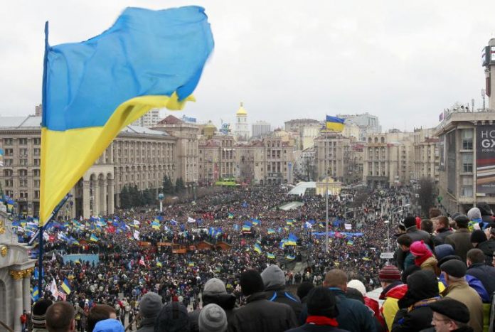 Верховна Рада прирівняла постраждалих на Майдані до учасників бойових дій Верховна Рада прирівняла постраждалих на Майдані до учасників бойових дій