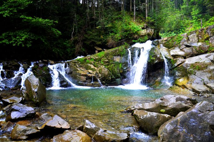 В рекреаційній зоні «Водоспад на річці Кам’янка» відкрили інформаційно-екологічний пункт В рекреаційній зоні «Водоспад на річці Кам’янка» відкрили інформаційно-екологічний пункт
