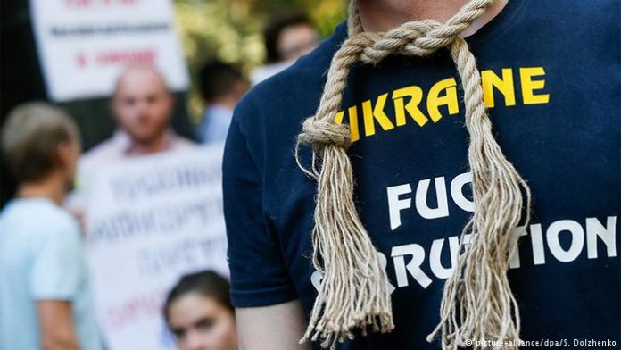 86% українців вважає боротьбу з корупцією провальною — опитування 86% українців вважає боротьбу з корупцією провальною — опитування