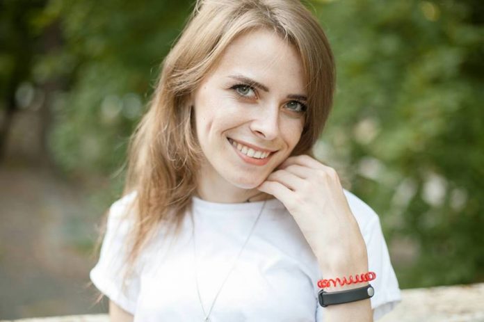 Небайдужих просять допомогти хворій дівчині уникнути інвалідності Небайдужих просять допомогти хворій дівчині уникнути інвалідності