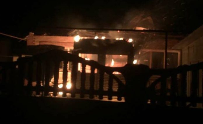 Жебрівський: 4 людини поранені через обстріл Новолуганського Жебрівський: 4 людини поранені через обстріл Новолуганського