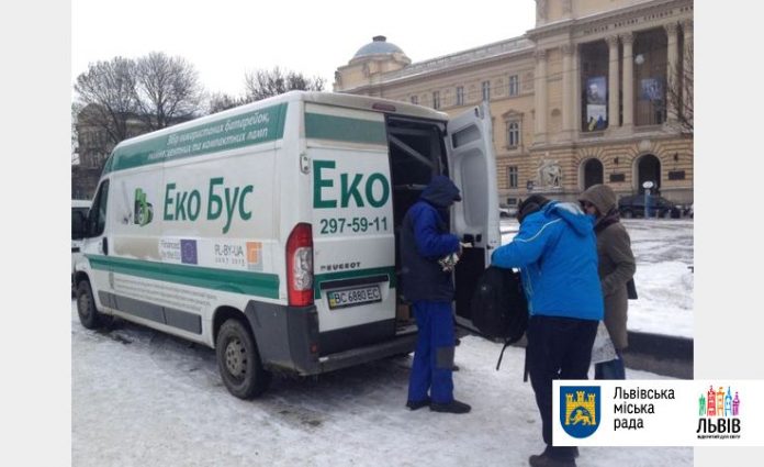 На Львівщині розширили графік стоянок еко-буса На Львівщині розширили графік стоянок еко-буса