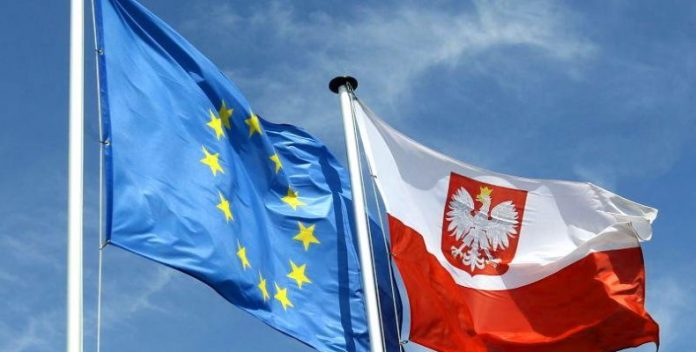 Вперше в історії: Єврокомісія запустила санкції проти Польщі Вперше в історії: Єврокомісія запустила санкції проти Польщі