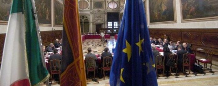 Венеціанська комісія опублікувала своє рішення щодо України Венеціанська комісія опублікувала своє рішення щодо України