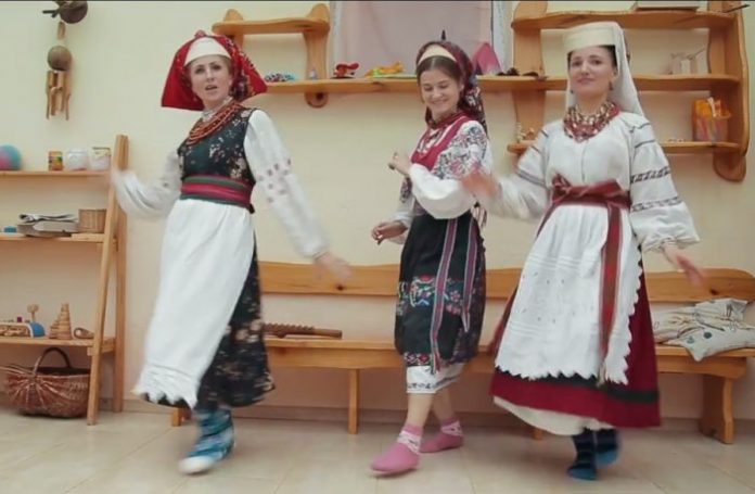В мережі стає популярною українська народна пісня Despacito – «Де ж те сито?» В мережі стає популярною українська народна пісня Despacito – «Де ж те сито?»