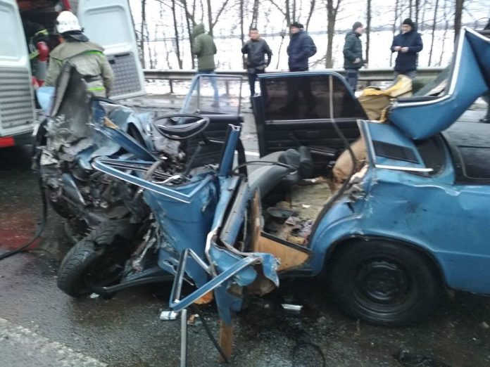 На Львівщині внслідок ДТП постраждали 5 людей (фото) На Львівщині внслідок ДТП постраждали 5 людей (фото)
