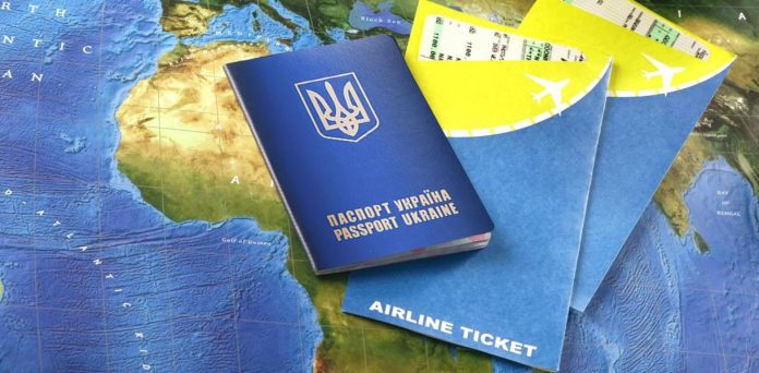 Скасують безвіз? ЄС висунуло 6 вимог до української влади Скасують безвіз? ЄС висунуло 6 вимог до української влади