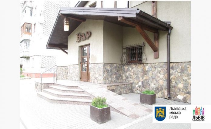 У місті є 100 закладів громадського харчування, які доступні для маломобільних людей У місті є 100 закладів громадського харчування, які доступні для маломобільних людей