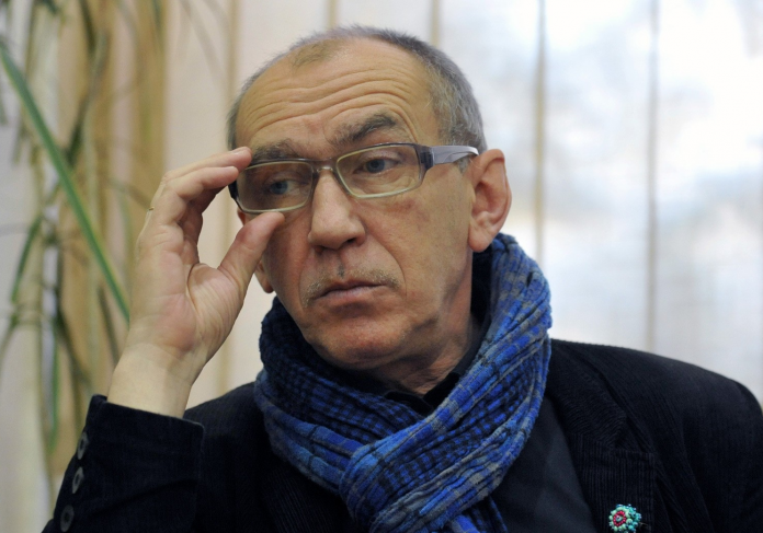 Сучасний письменник зі Львові розвеселив мережу унікальною колядкою Сучасний письменник зі Львові розвеселив мережу унікальною колядкою