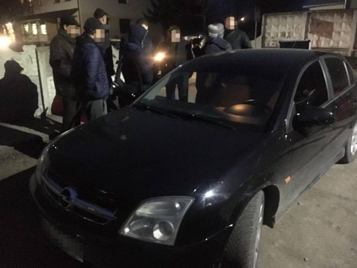 У Львові на хабарі затримали поліцейського з Жовківського відділення поліції У Львові на хабарі затримали поліцейського з Жовківського відділення поліції