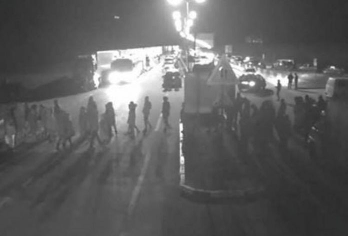 Синютка звернувся до керівника ДФС з вимогою відсторонити митників ПП «Рава-Руська» Синютка звернувся до керівника ДФС з вимогою відсторонити митників ПП «Рава-Руська»