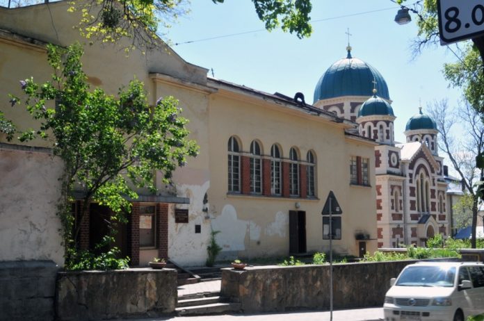 У Львові збирали гроші на ремонт приміщення колишнього Російського культурного центру У Львові збирали гроші на ремонт приміщення колишнього Російського культурного центру